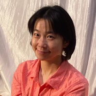 川路　泰子